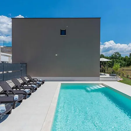 Hébergement de vacances Atena Poreč